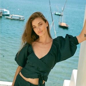 Gillia Elegant Black Blouse